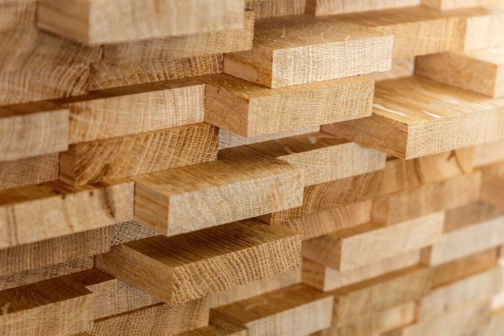 Giá gỗ thông xẻ thanh
